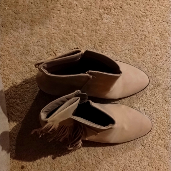 Maurices tan boots - Picture 2 of 8